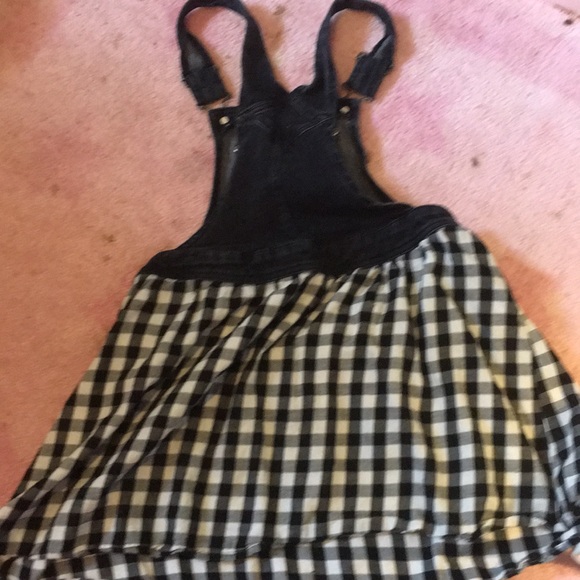 Black jumper/skirt plaid black and white - Picture 2 of 3